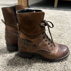 Taos Brown Boot